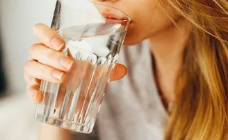 ଆସୁଛି ଶୀତ ଦିନ, ପାଣି କମ୍ ପିଉଛନ୍ତି କି!