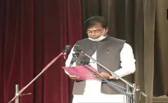 ବିରୋଧୀଙ୍କ ଚାପ ପରେ ଚିନ୍ତାରେ ନୀତୀଶ, ବିହାର ଶିକ୍ଷାମନ୍ତ୍ରୀ ଦେଇପାରନ୍ତି ଇସ୍ତଫା