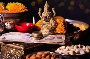 ‘ଧନତେରସ୍‌’ରେ ଏପରି ପୂଜା କରନ୍ତୁ, ଦୂର ହୋଇଯିବ ଅଭାବ ଅନଟନ