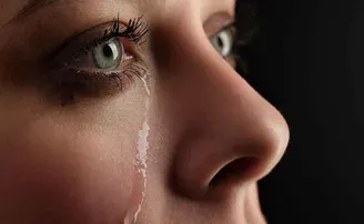 ଆପଣଙ୍କ ଆଖିରୁ ବାହାରୁଛି କି ପାଣି? ଜାଣନ୍ତୁ ଏହା ପଛର କାରଣ