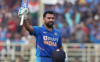 ଅଷ୍ଟ୍ରେଲିଆ ସିରିଜ୍‌ ନ ଖେଳି ମଧ୍ୟ ୧ ନଂ ସ୍ଥାନରେ ବର୍ଷ ଶେଷ କଲେ ରୋହିତ ଶର୍ମା