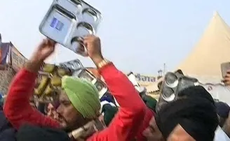 ମନ କି ବାତ୍ ବେଳେ ଥାଳି ପିଟିଲେ ଚାଷୀ