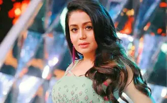 ବିବାହର ୨ ମାସ ପରେ ଖୁସି ଖବର ଦେଲେ ନେହା, ଫ୍ୟାନ୍ସ ହତବାକ