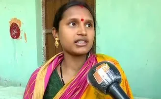 'ଫୋନ୍ ଦେବୁ, ଚାକିରି ଦେବୁ, ୪ ଦିନରେ ଛାଡ଼ି ଦେବୁ'