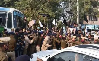 ଚାଷୀ ଆକ୍ରୋଶର ଶିକାର ହେଲେ ମୁଖ୍ୟମନ୍ତ୍ରୀ