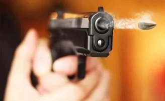 ଖାଇବାକୁ ବସିଥିଲା ମା’, ଗୁଳି କଲା ପୁଅ