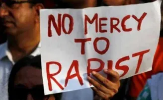 ନାବାଳିକାଙ୍କୁ ବୟଫ୍ରେଣ୍ଡ ଓ ୪ ସାଙ୍ଗଙ୍କ ଦୁଷ୍କର୍ମ, ଭାଇରାଲ ହେଲା ଭିଡିଓ