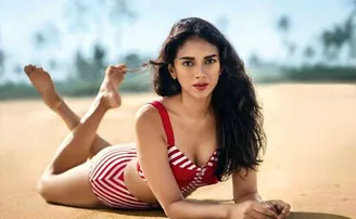 ଜୋତା ଚୋରି କଲେ ଅଭିନେତ୍ରୀ