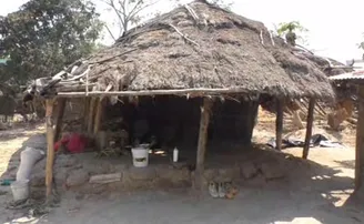 ଝାଟିମାଟି ଘରେ ବିତୁଛି ବ୍ଲକ ଅଧ୍ୟକ୍ଷାଙ୍କ ଜୀବନ