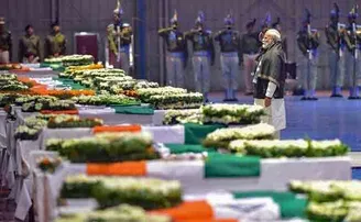 ପୁଲୱାମା ଆକ୍ରମଣକୁ ପୂରିଲା ୨ ବର୍ଷ, ସହୀଦ ଯବାନଙ୍କୁ ମନେ ପକାଉଛି ଦେଶ