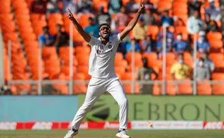 ମାତ୍ର ୨ଟି ଟେଷ୍ଟ ଖେଳି ଏକାଧିକ ରେକର୍ଡ ସୃଷ୍ଟି କଲେ ଅକ୍ଷର ପଟେଲ