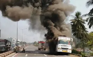 ୩୨ ଓଡ଼ିଆ ଶ୍ରମିକଙ୍କୁ ନେଇ ଯାଉଥିବା ବସ୍ ଜଳିଗଲା