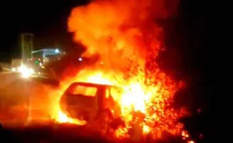 ରାସ୍ତାରେ ଯାଉଥିଲା କାର୍‌, ଲାଗିଗଲା ନିଆଁ