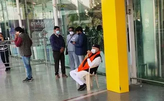 ଧାରଣାରେ ବସିଲେ ପ୍ରଧାନମନ୍ତ୍ରୀ ମୋଦିଙ୍କ ଭାଇ