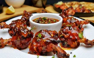 ଘରେ ପ୍ରସ୍ତୁତ କରନ୍ତୁ ଚିକେନ ଲଲିପପ