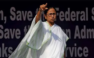 ମମତା ସରକାରରେ ବଢ଼ୁଛି ଦଳିତଙ୍କୁ ନିର୍ଯାତନା, 'ଆଖି ବୁଜି ଦେଇଛନ୍ତି ମୁଖ୍ୟମନ୍ତ୍ରୀ'