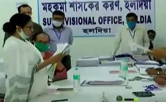 ଜଳାଭିଷେକ ପରେ ନନ୍ଦିଗ୍ରାମ ପାଇଁ ନାମାଙ୍କନ ଦାଖଲ କଲେ ମମତା