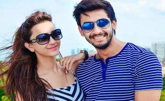 ପ୍ରେମ କଲା ଏକ, ରାଜନୀତି ବେଳକୁ ଅଲଗା