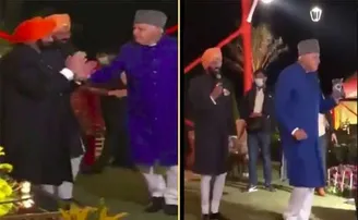 'ଗୁଲାବି ଆଖେଁ ଜୋ ତେରି ଦେଖି' ଗୀତରେ ଯେତେବେଳେ ନେତା ନାଚନ୍ତି..