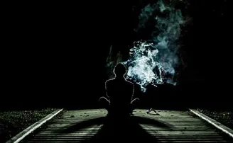 ଇଞ୍ଜନିୟରିଂ ବୋହୂର ମଦ କାରବାର, ଯୁବପିଢ଼ିଙ୍କ ଧଳାଜହର