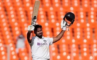 ପନ୍ତଙ୍କ ଦମ୍‌ଦାର ଶତକ, ଡ୍ରାଇଭର୍ ସିଟ୍‌ରେ ଟିମ୍ ଇଣ୍ଡିଆ