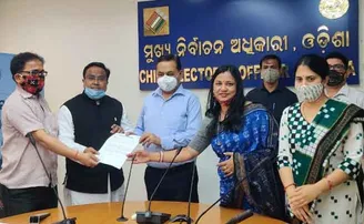 ପିପିଲିରେ ୫୦ଲକ୍ଷ ଟଙ୍କା ଜବତ: ନିର୍ବାଚନ ଅଧିକାରୀଙ୍କୁ ଫେରାଦ ହେଲା ବିଜେଡି