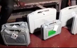 ଟିଏମ୍‌ସି ନେତାଙ୍କ ଘରୁ ମିଳିଲା ଇଭିଏମ୍‌, ସେକ୍ଟର ଅଫିସର ସସ୍‌ପେଣ୍ଡ