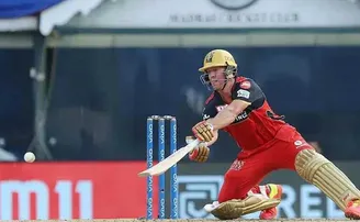 ୱାର୍ଣ୍ଣରଙ୍କ ପରେ ଦ୍ୱିତୀୟ ଖେଳାଳି ଭାବେ ଏହି ରେକର୍ଡ କଲେ ଡିଭିଲିୟର୍ସ