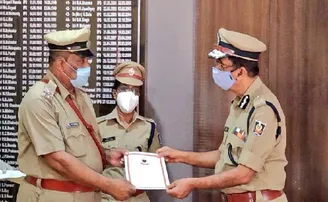 ବଲାଙ୍ଗିରରେ ପୁଲିସ ଡିଜିଙ୍କ କୋଭିଡ ସମୀକ୍ଷା