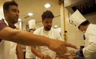 ବ୍ୟାଟ୍ ଛାଡ଼ି ବିରିୟାନୀ ରାନ୍ଧିଲେ ରାଇନା ଓ ରାୟୁଡୁ