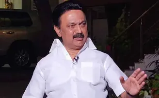 ଗାନ୍ଧୀ ଓ ନେହରୁଙ୍କୁ ନିଜ ଇସାରାରେ ନଚାଇବେ ଷ୍ଟାଲିନ୍?