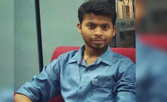 ପୂରା ସୁସ୍ଥ ଥିଲେ ୨୬ ବର୍ଷୀୟ ଡାକ୍ତର, କିନ୍ତୁ ପଜିଟିଭ ରିପୋର୍ଟ ଆସିବାର କିଛି ଘଣ୍ଟା ପରେ ଆଖି ବୁଜିଲେ