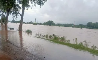 ବିପଦ ସଂକେତ ଉପରେ ସୁବର୍ଣ୍ଣରେଖା