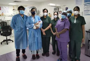 କରୋନା ସଂକ୍ରମିତ ନବଜାତକୁ ମରଣ ମୁହଁରୁ ଛଡ଼ାଇ ଆଣିଲେ ‘ଦେବଦୂତ’