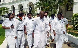 ପୁଡୁଚେରୀରେ ମାଟି କାମୁଡ଼ିଲା କଂଗ୍ରେସ, ସରକାର ଗଢ଼ିବ ଏନଡିଏ