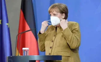 ଦୁଇଟି ଭିନ୍ନ ଭିନ୍ନ ଟିକା ନେଲେ ଜର୍ମାନୀ ଚାନସେଲର