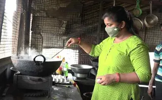 ସ୍ୱପ୍ନ ମାରିପାରିନି ଭୂତାଣୁ: ଢ଼ାବା ଚଳାଉଛନ୍ତି ଇଂଜିନିୟରିଂ ବୋହୂ