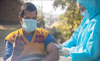 ଗ୍ରାମାଞ୍ଚଳରେ ବଢ଼ିଛି ଟିକାକରଣ, ଅଧିକ ମହିଳାଙ୍କୁ ସାମିଲ କରିବାକୁ ଲକ୍ଷ୍ୟ