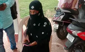 ‘ନ୍ୟାୟ ପାଇଁ ଆସିଥିଲି, ମୋ ଭାଇକୁ ପୁଲିସ ପିଟିଲା’  