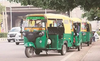 ଅଟୋରେ ବସୁ ବସୁ ଉଡ଼ିଗଲା ପ୍ରାଣ ବାୟୁ