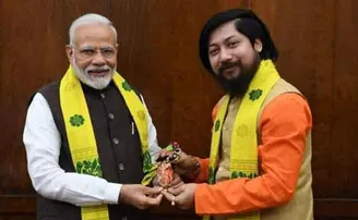 ମମତାଙ୍କୁ ଛାଡ଼ି ମୋଦିଙ୍କ ହାତ ଧରିଲେ, ଏବେ ହେଲେ କେନ୍ଦ୍ରମନ୍ତ୍ରୀ