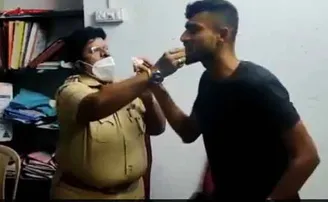 ଅପରାଧୀକୁ କେକ୍‌ ଖୁଆଇ ଫସିଗଲେ ପୁଲିସ୍ ବାବୁ