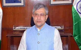 ଆକ୍ସନ ମୁଡରେ ରେଳ ମନ୍ତ୍ରୀ, ଏଣିକି ୨ ସିଫ୍ଟରେ କାମ କରିବେ କର୍ମଚାରୀ