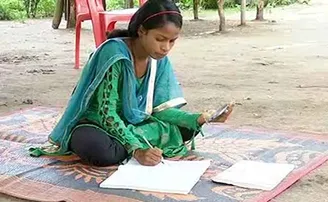 ପାଠ ନିଶାରେ ସ୍ମାର୍ଟଫୋନ୍‌ ପାଇଁ ସୀମାର ସଂଘର୍ଷ, ଠିକ୍‌ ସିନେମାର କାହାଣୀ ପରି