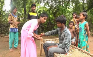 ତାଙ୍କରି ଆଖିରେ ଦୁନିଆ ଦେଖେ, ମୋ ଭାଇ ମୋ ପାଇଁ ରାକ୍ଷୀ