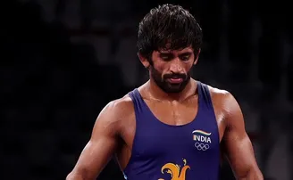 ରେସଲିଂରେ ଶେଷ ସ୍ୱର୍ଣ୍ଣ ଆଶା ବି ମଉଳିଲା, ସେମିରେ ହାରିଲେ ବଜରଙ୍ଗ