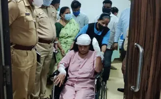 ଜବରଦଖଲ ଉଚ୍ଛେଦ ପାଇଁ ଯାଇଥିଲେ ମହିଳା ଅଧିକାରୀ, ଆଙ୍ଗୁଠି କାଟି ଦେଲେ ବେପାରୀ