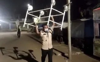 ଷ୍ଟ୍ରେଚରରେ ମୃତଦେହ ଧରି ସମ୍ପର୍କୀୟ ଫେରାର୍!