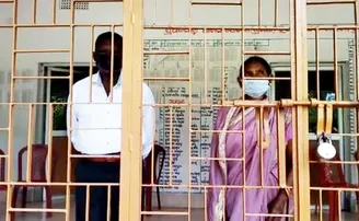 ସ୍ୱାଧୀନତା ଦିବସରେ ସରପଞ୍ଚଙ୍କୁ ପକାଇଲେ ତାଲା