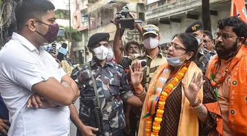 ପ୍ରିୟଙ୍କାଙ୍କ ଅଭିଯୋଗ, ଭୋଟ୍ ମେସିନ୍ ବନ୍ଦ କରିଦେଲେ ଟିଏମସି ବିଧାୟକ